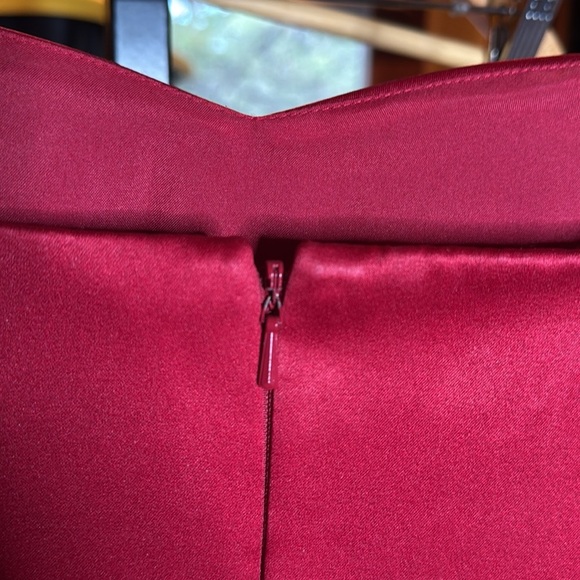 David’s Bridal Bridesmaid Dress Apple Red Size 0 - Picture 7 of 9